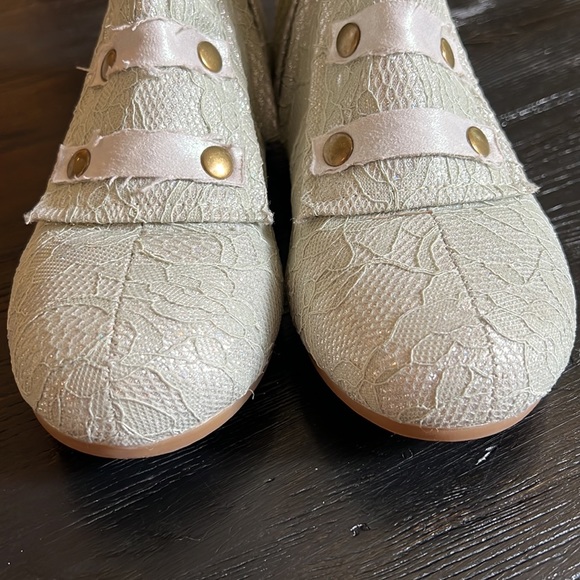 Lace Boots - Picture 4 of 8